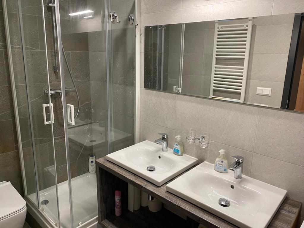 פופראד Apartman Tatranska Strba Vysoke Tatry מראה חיצוני תמונה